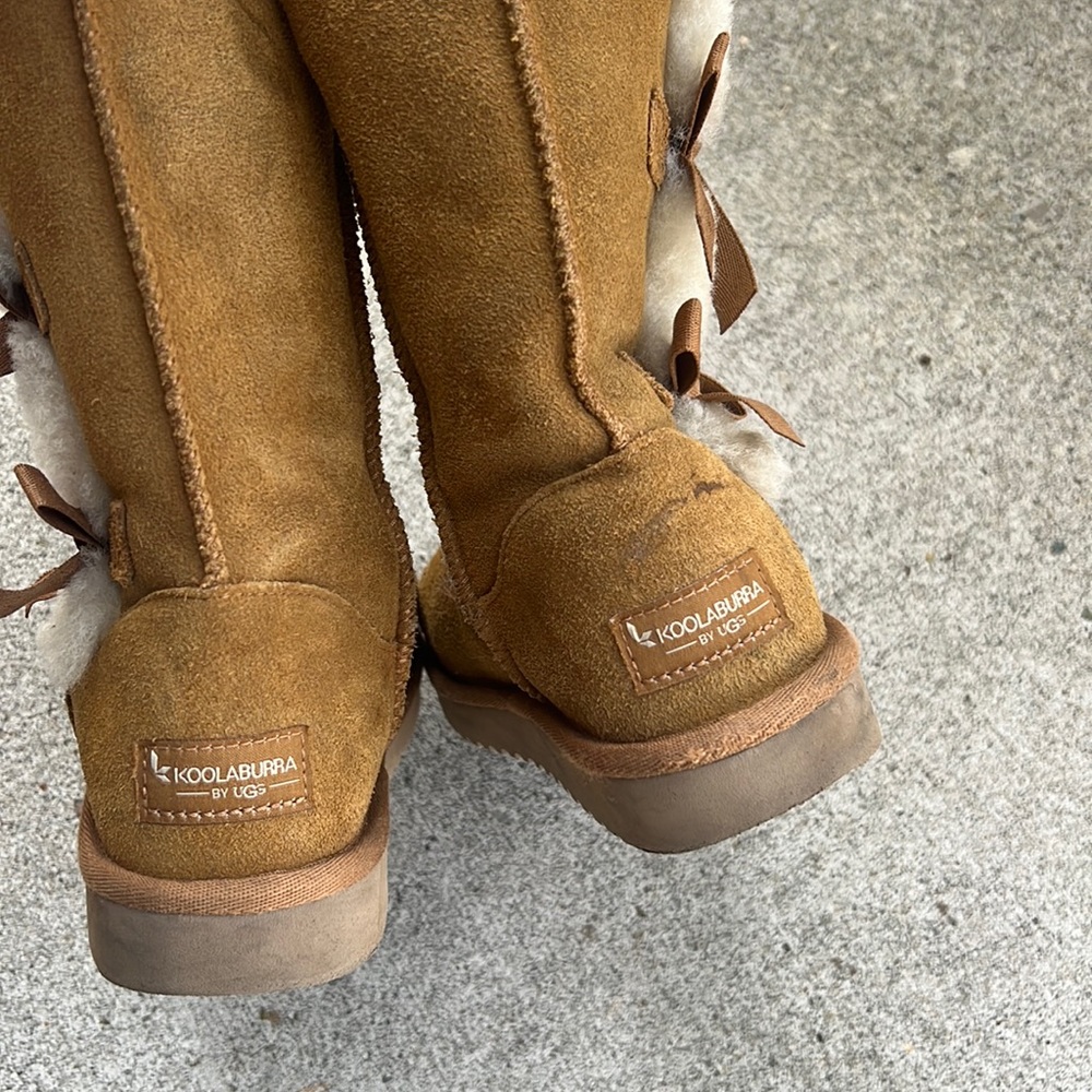 KOOLABURRA by ugh tall side tie boot